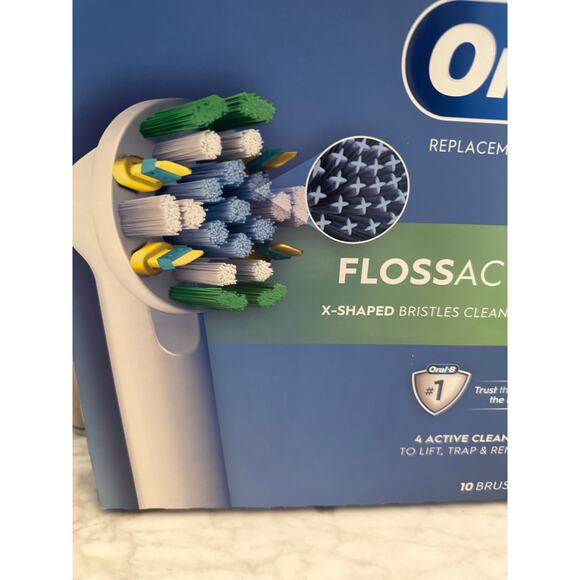 Oral-B Floss Action Electric Toothbrush Replacement Brush Heads, 10 ct. - Picture 3 of 4